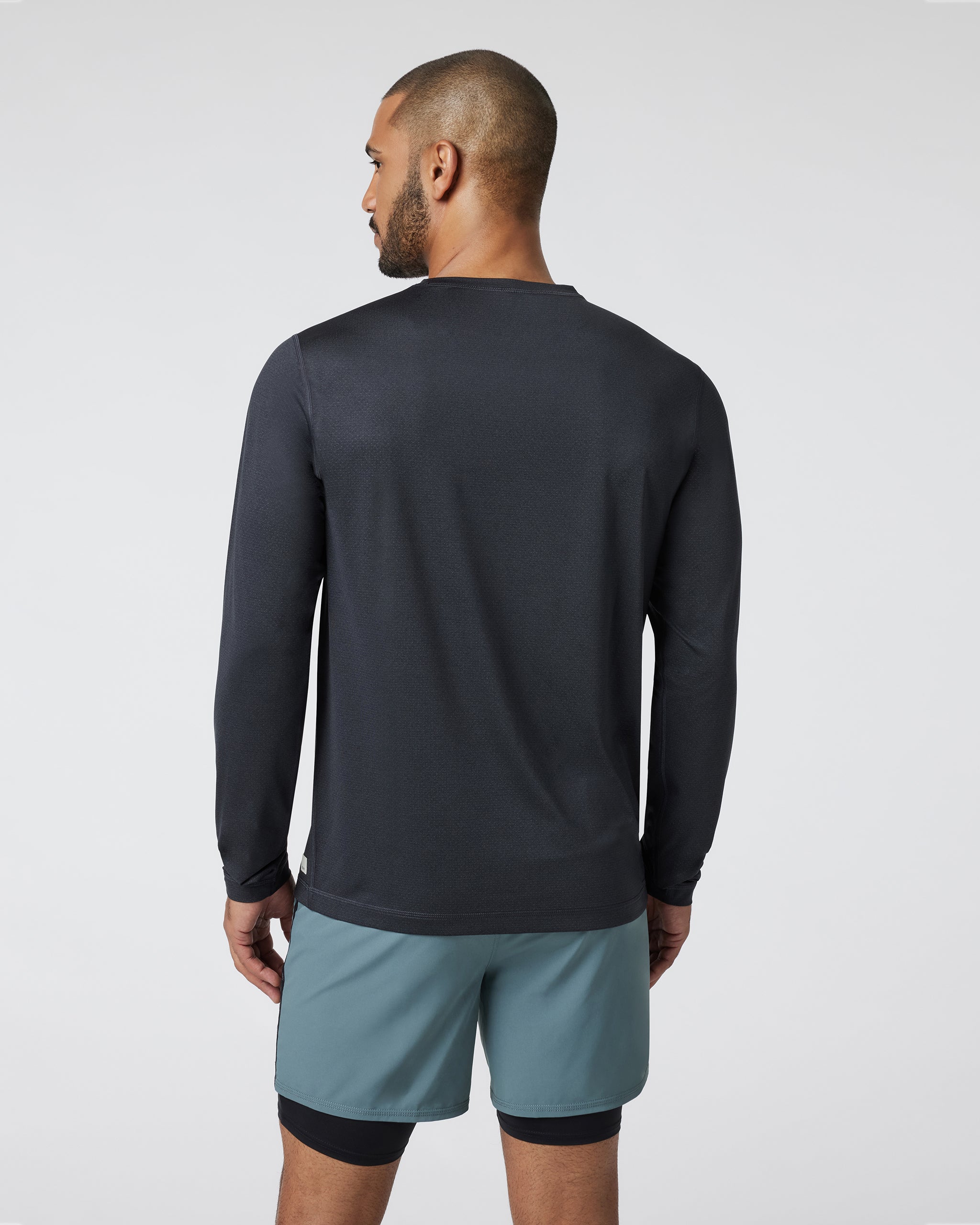 Long Sleeve Tradewind Performance Tee 2.0 | Black Heather - Image 2