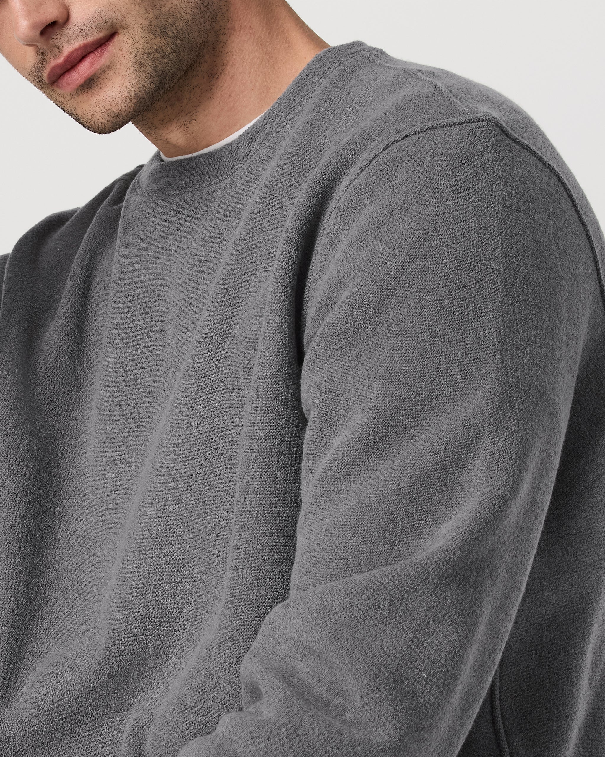 Beach Fleece Crew | Pinecone Heather - Image 2