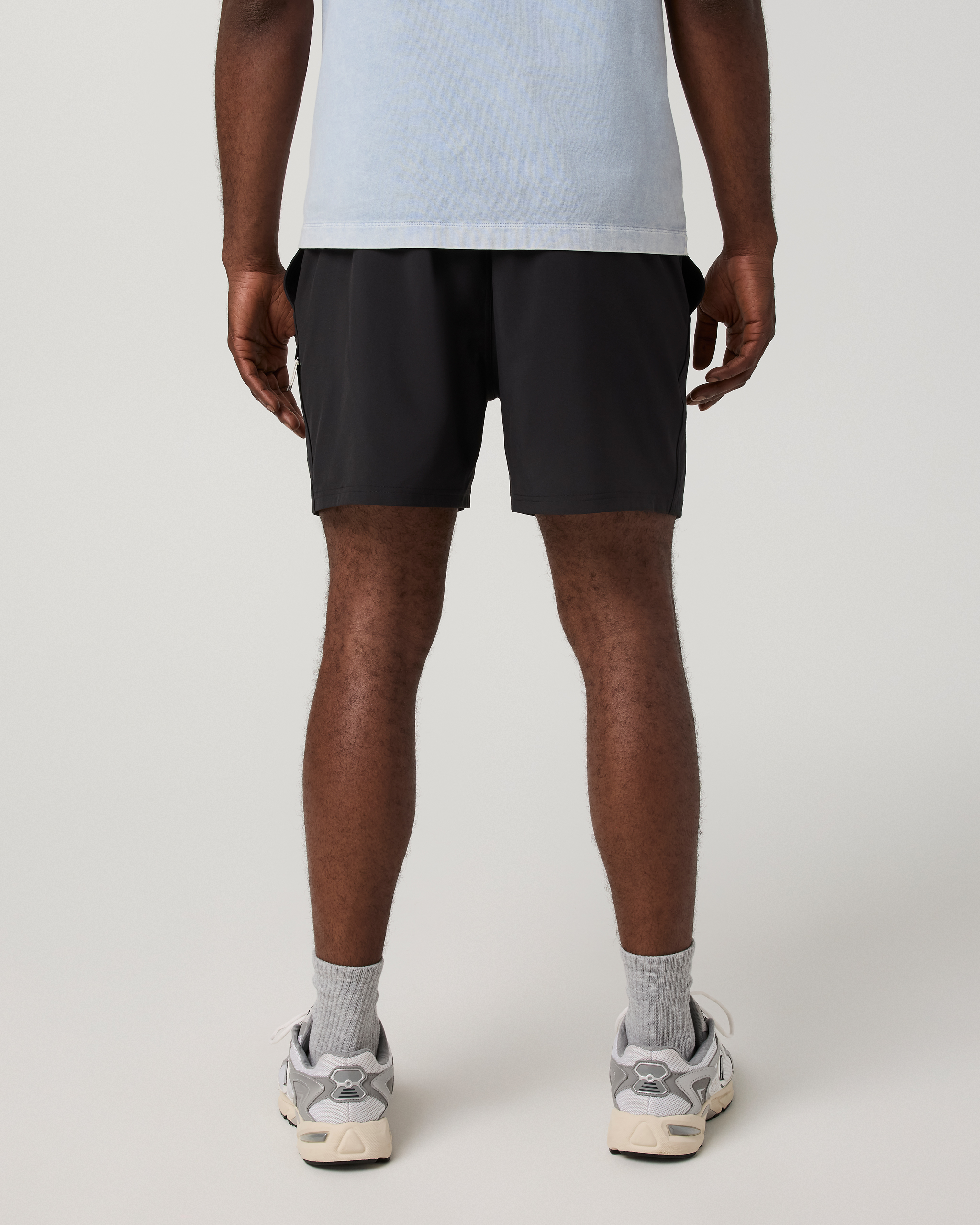 Banks Session Short Unlined 5 | Black - Image 5