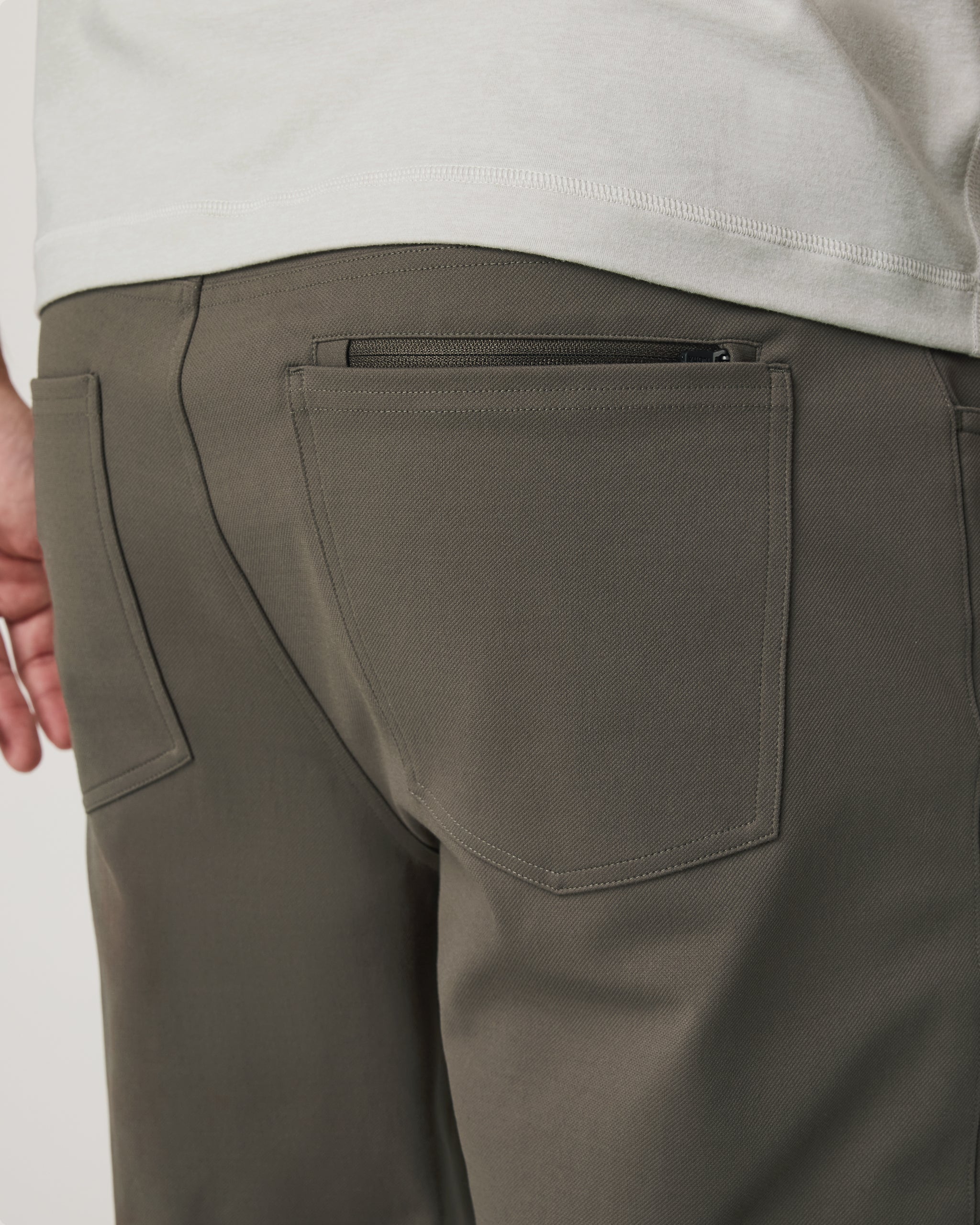 Vuori Meta™ Twill Pant Classic Fit 30 | Root - Image 5