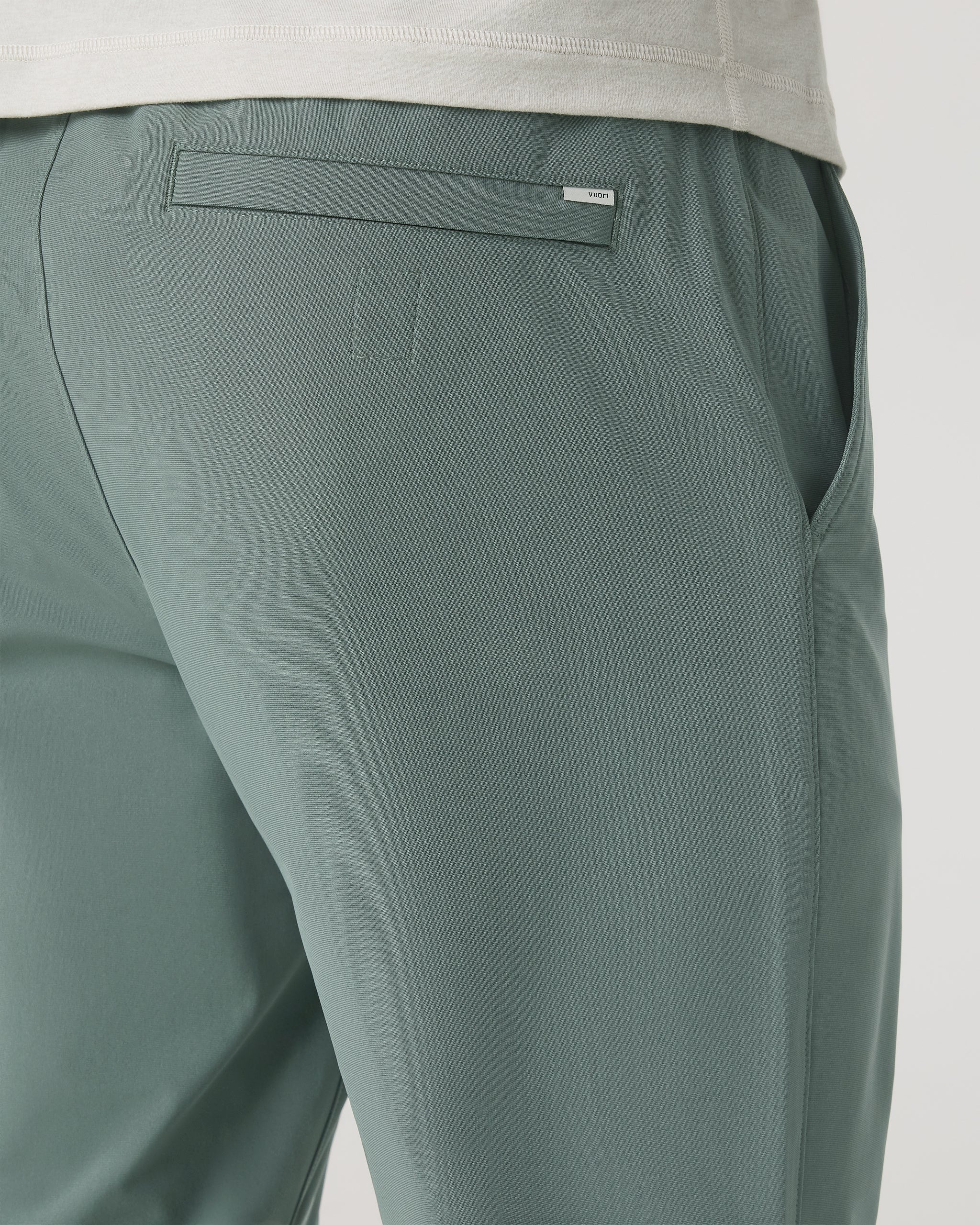 Vuori Meta™ Elastic Waist Pant Classic Fit 32 | Marsh - Image 4