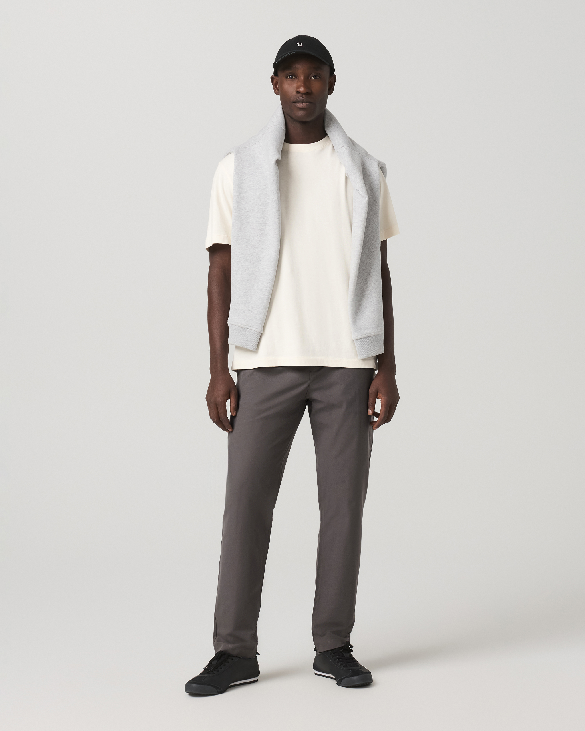 Vuori Meta™ Elastic Waist Pant Classic Fit 32 | Warm Grey - Image 5