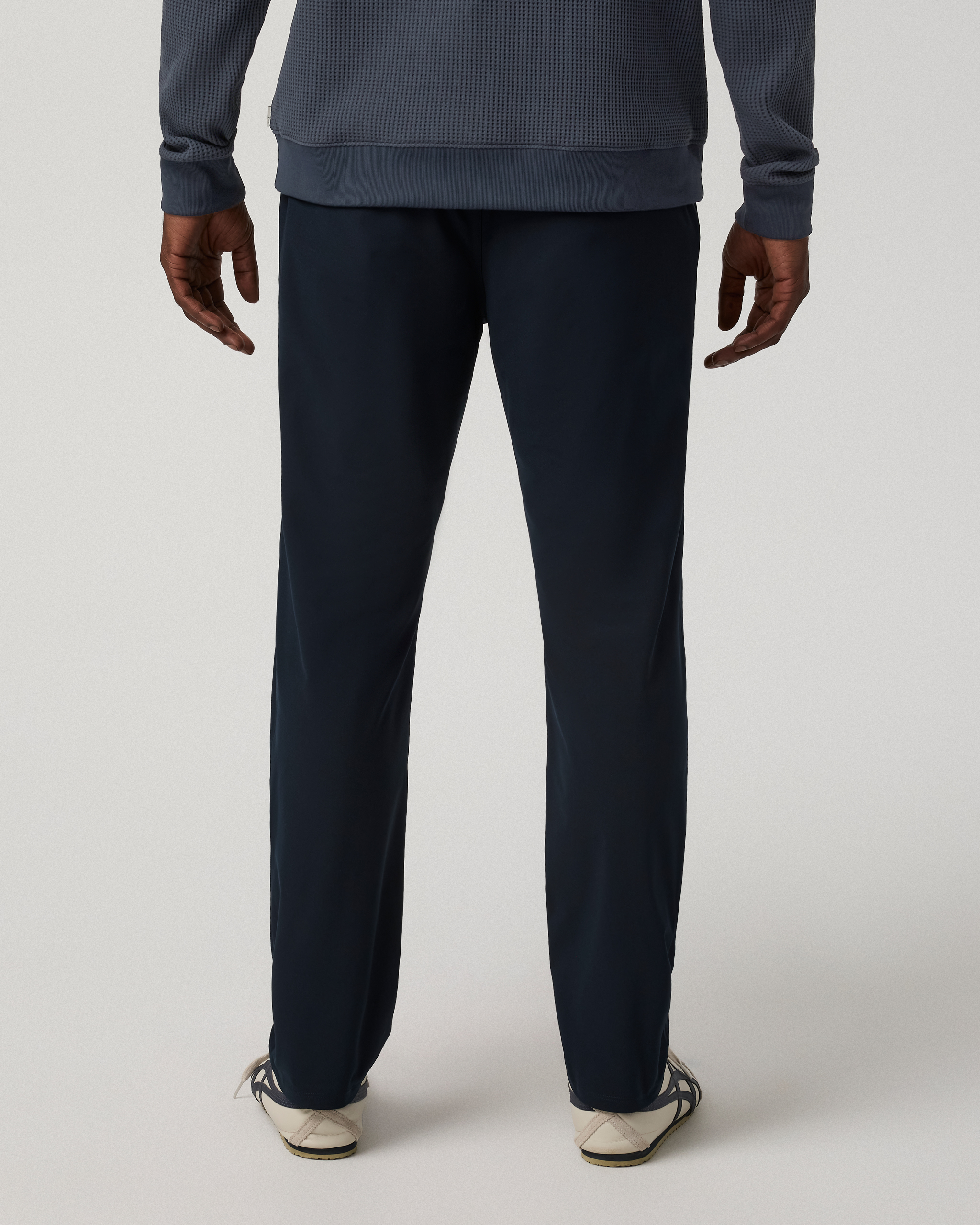 Vuori Meta™ Trouser Classic Fit 34 | Ink - Image 4