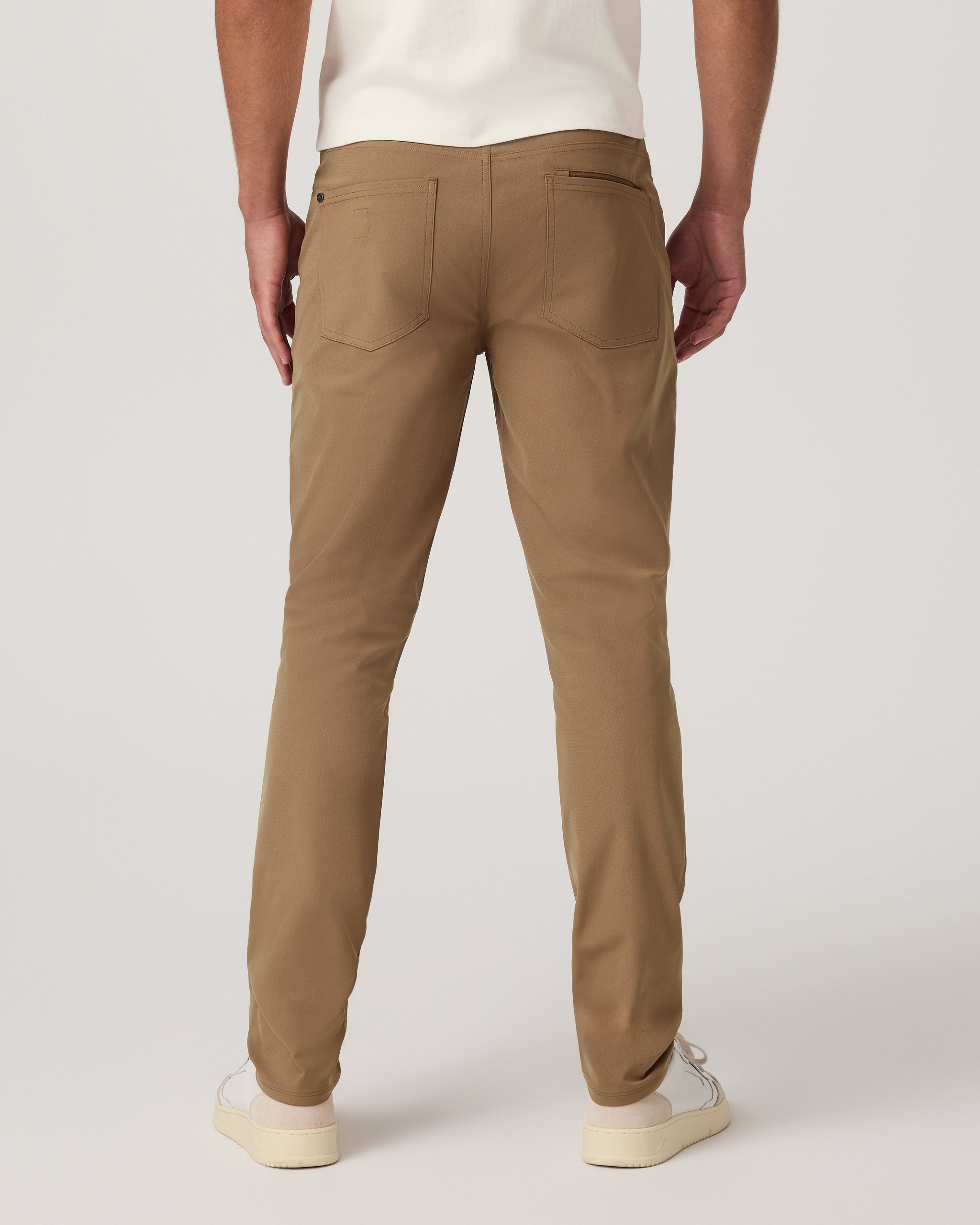 Vuori Meta™ Pant Athletic Slim Fit 32 | Pecan - Image 3