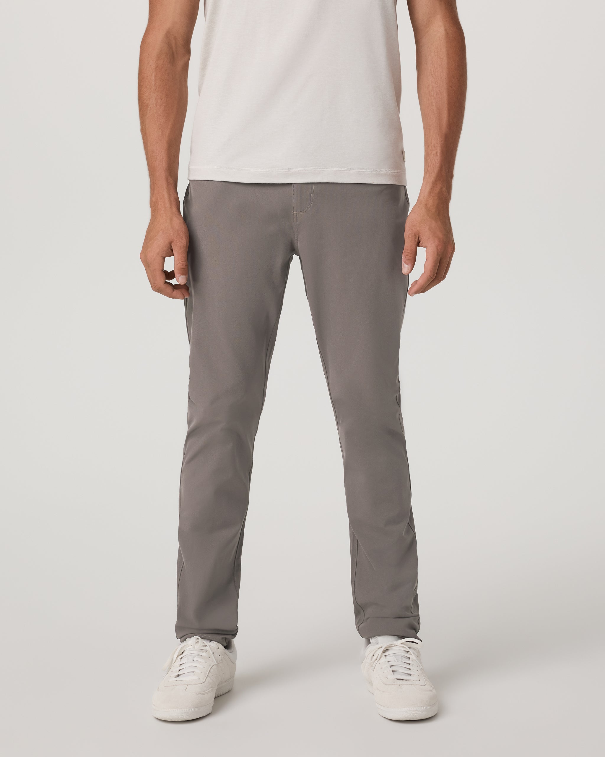 Vuori Meta™ Pant Athletic Slim Fit 34 | Warm Grey
