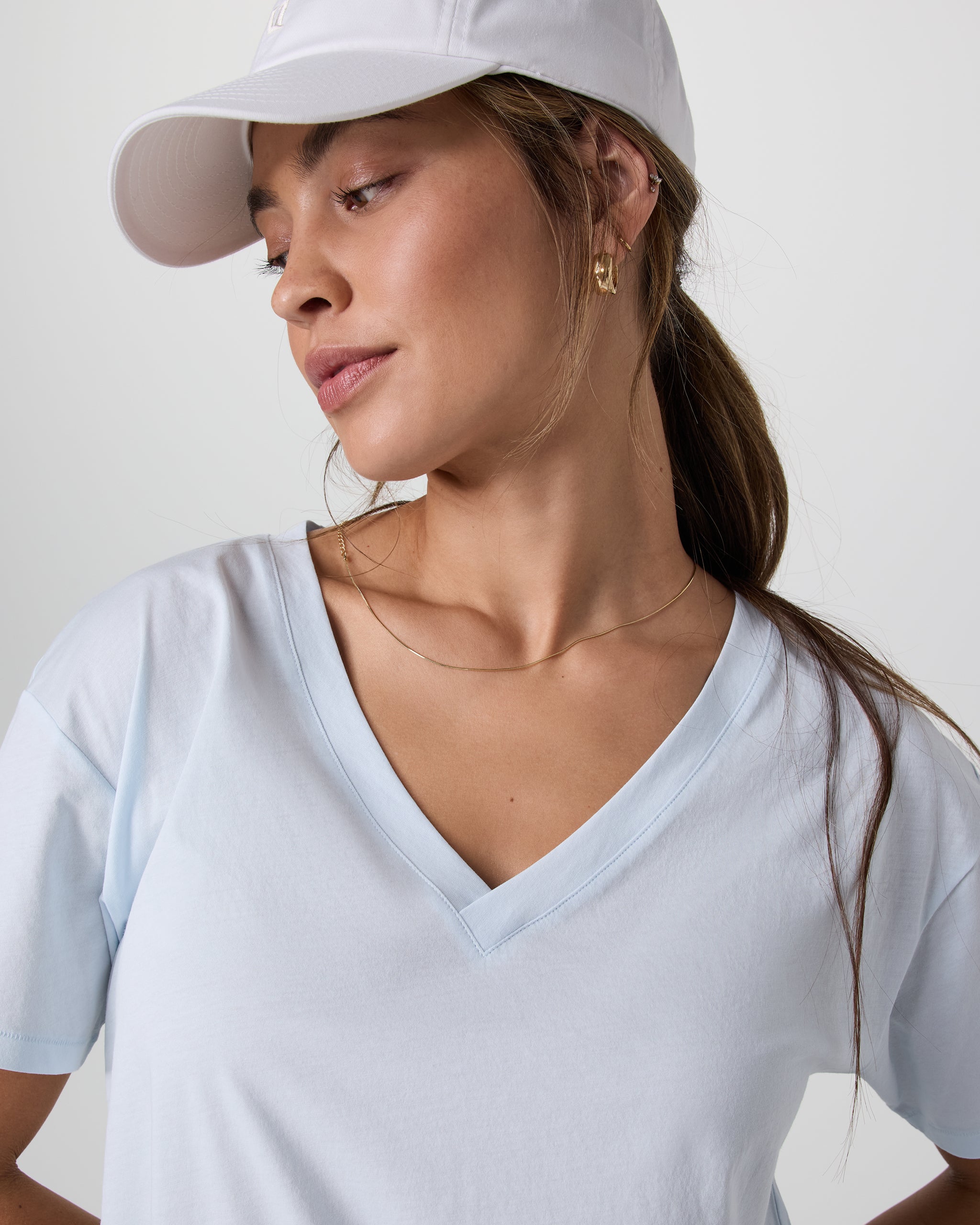 Sutton V-Neck | Light Mist - Image 2