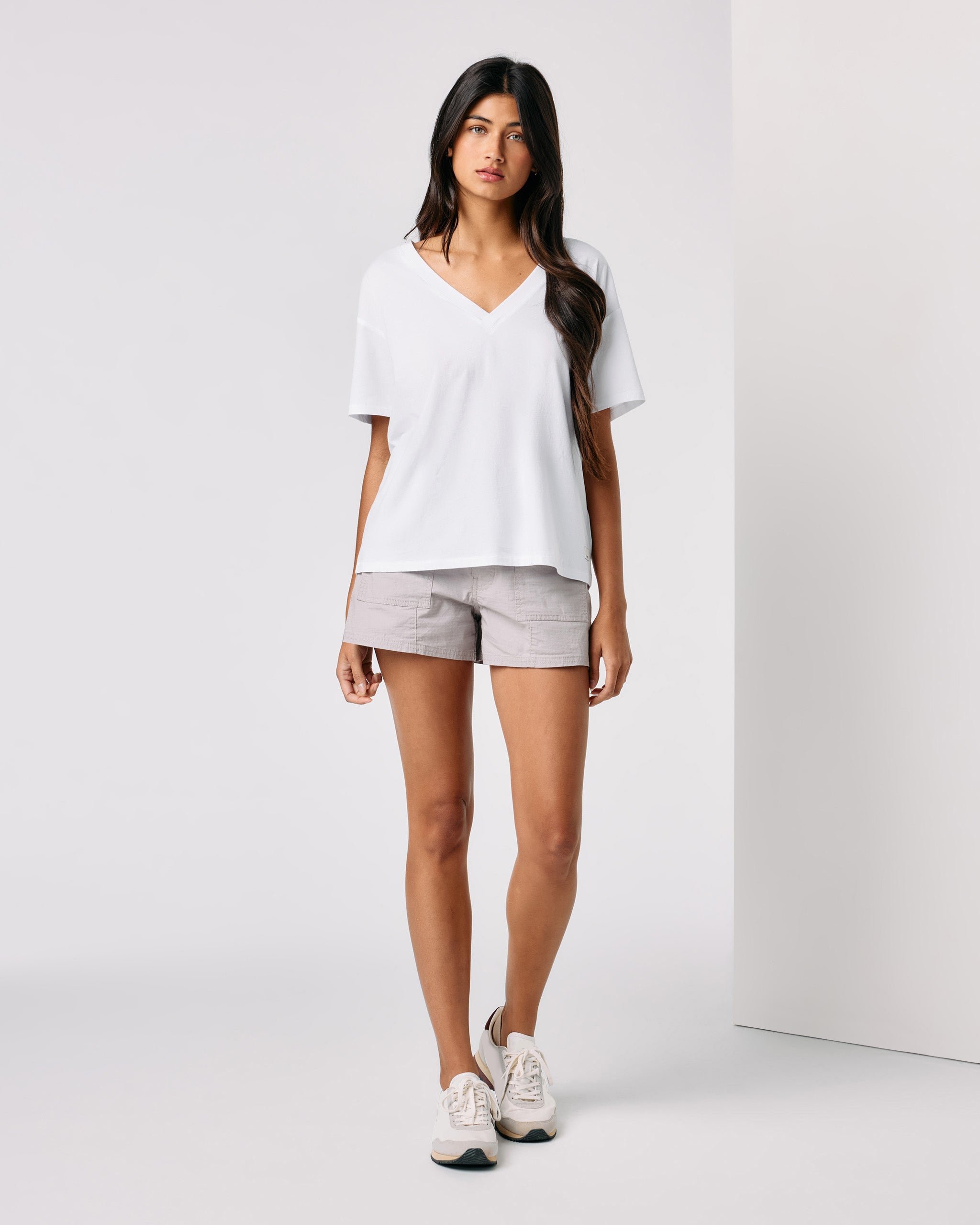 Sutton V-Neck | White - Image 4