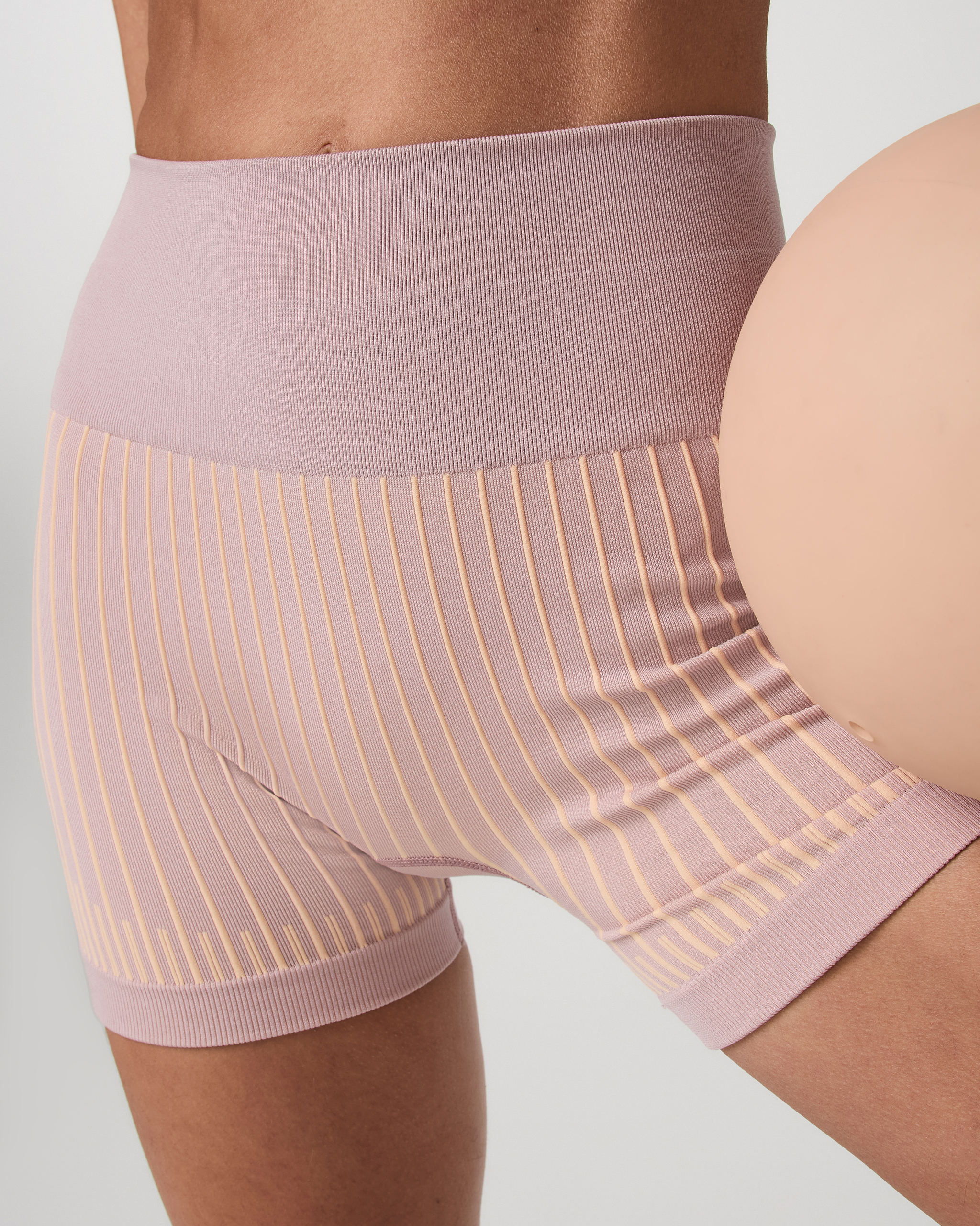 Bi-Color Seamless Bike Short 4 | Light Peach/Desert Mauve - Image 5