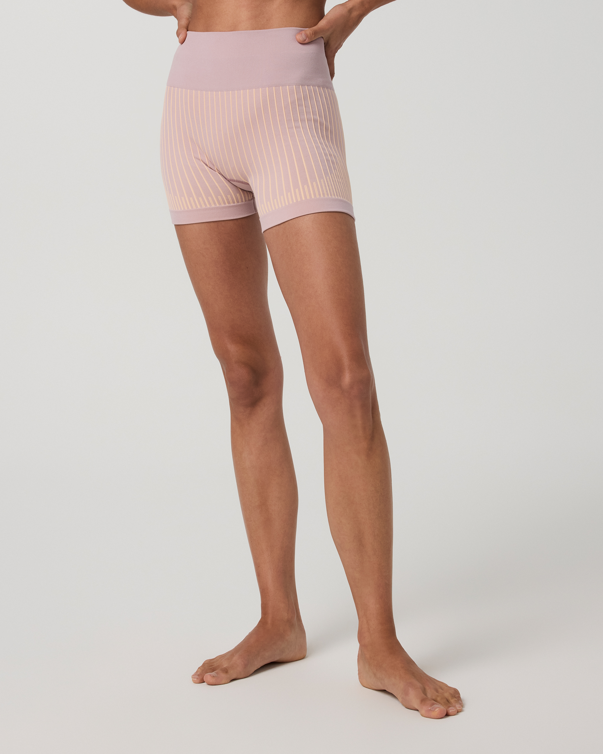 Bi-Color Seamless Bike Short 4 | Light Peach/Desert Mauve - Image 2