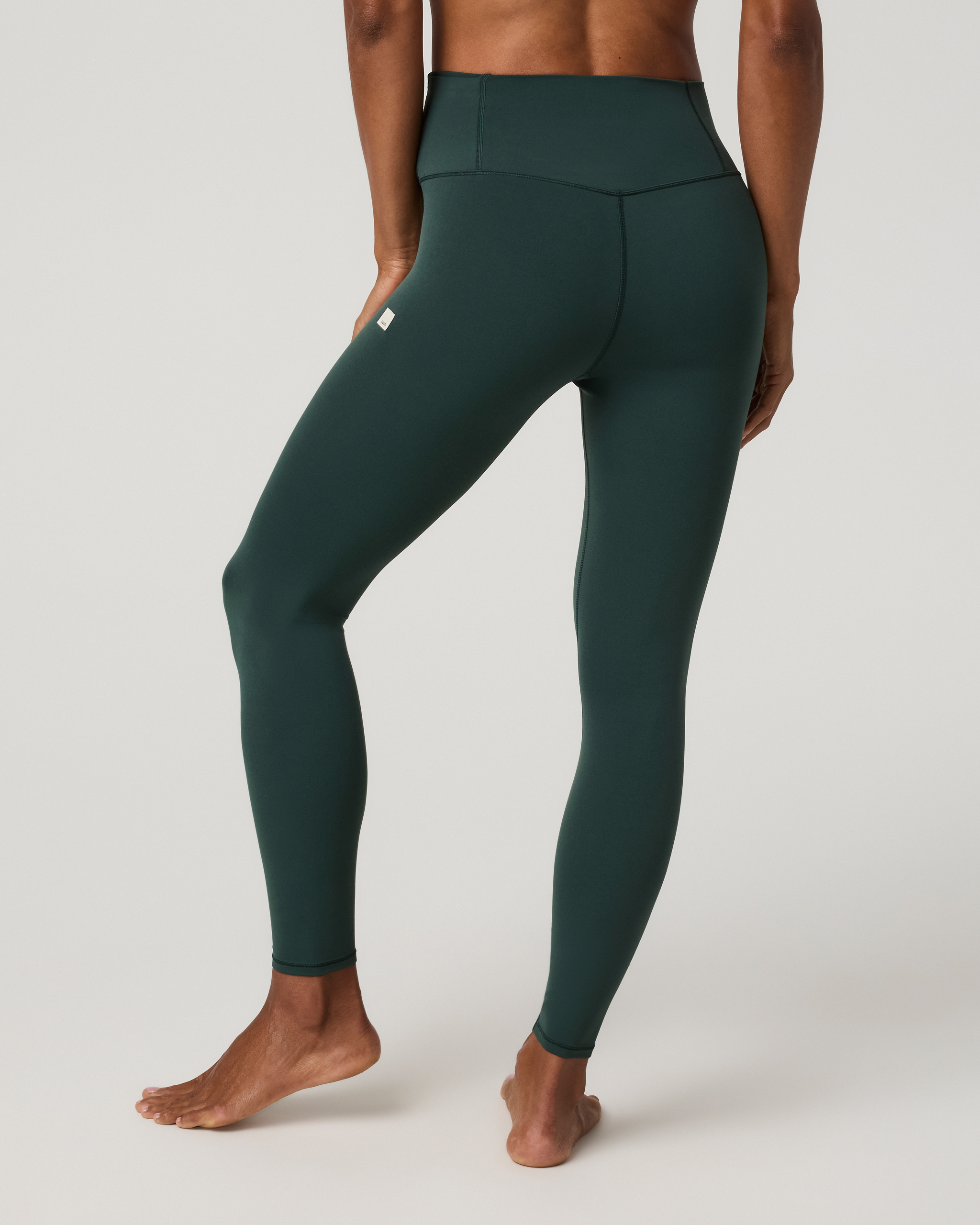 Vuori AllTheFeels™ Legging - Short | Hemlock - Image 3