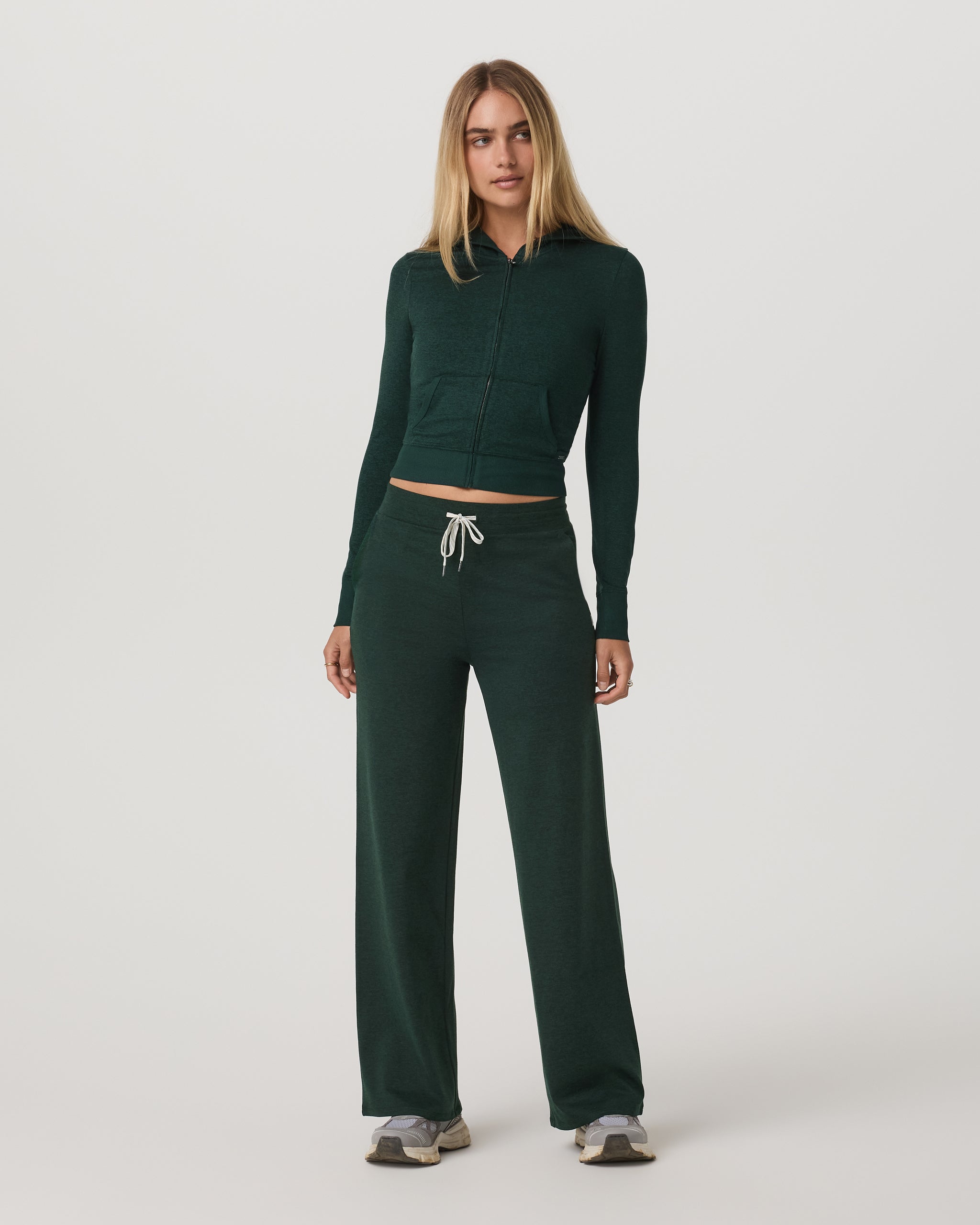 Halo Essential Wideleg Pant - Short | Evergreen Heather - Image 4