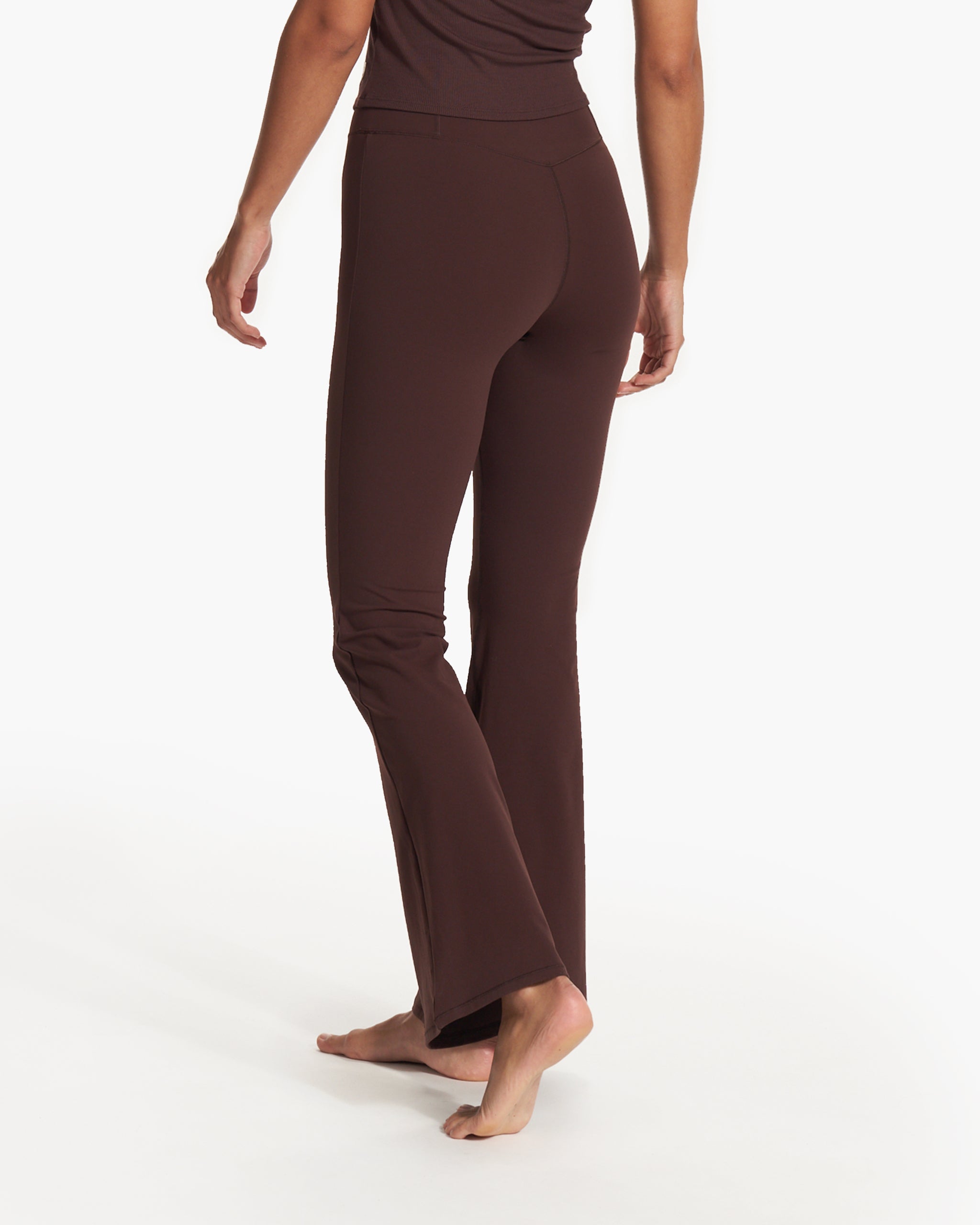 Studio Flare | Mahogany - Image 4