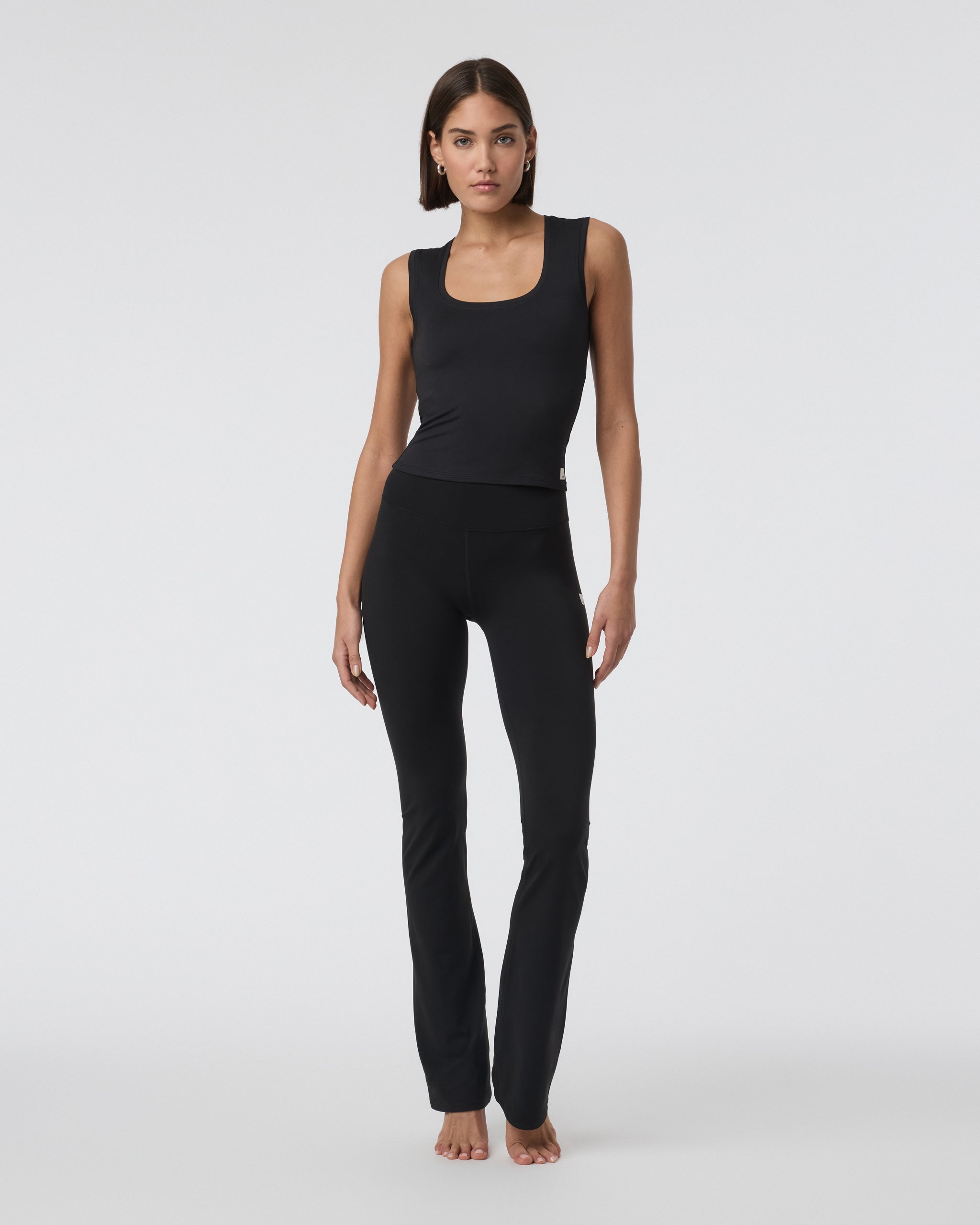 Vuori AllTheFeels™ Slim Flare - Short | Black - Image 4
