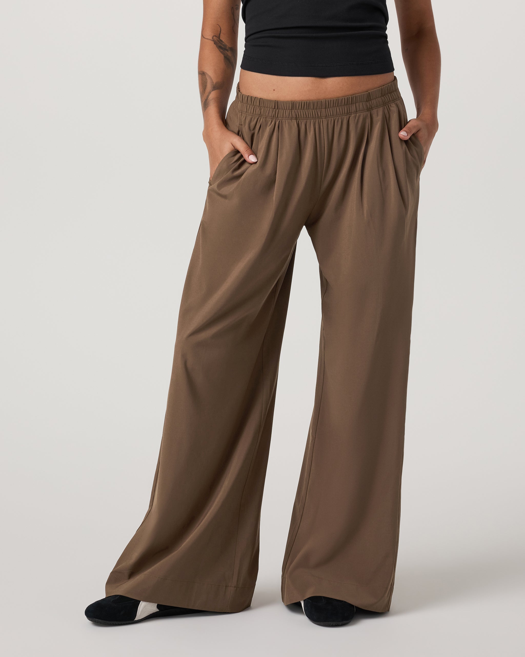 Villa Vibes Wideleg | Espresso