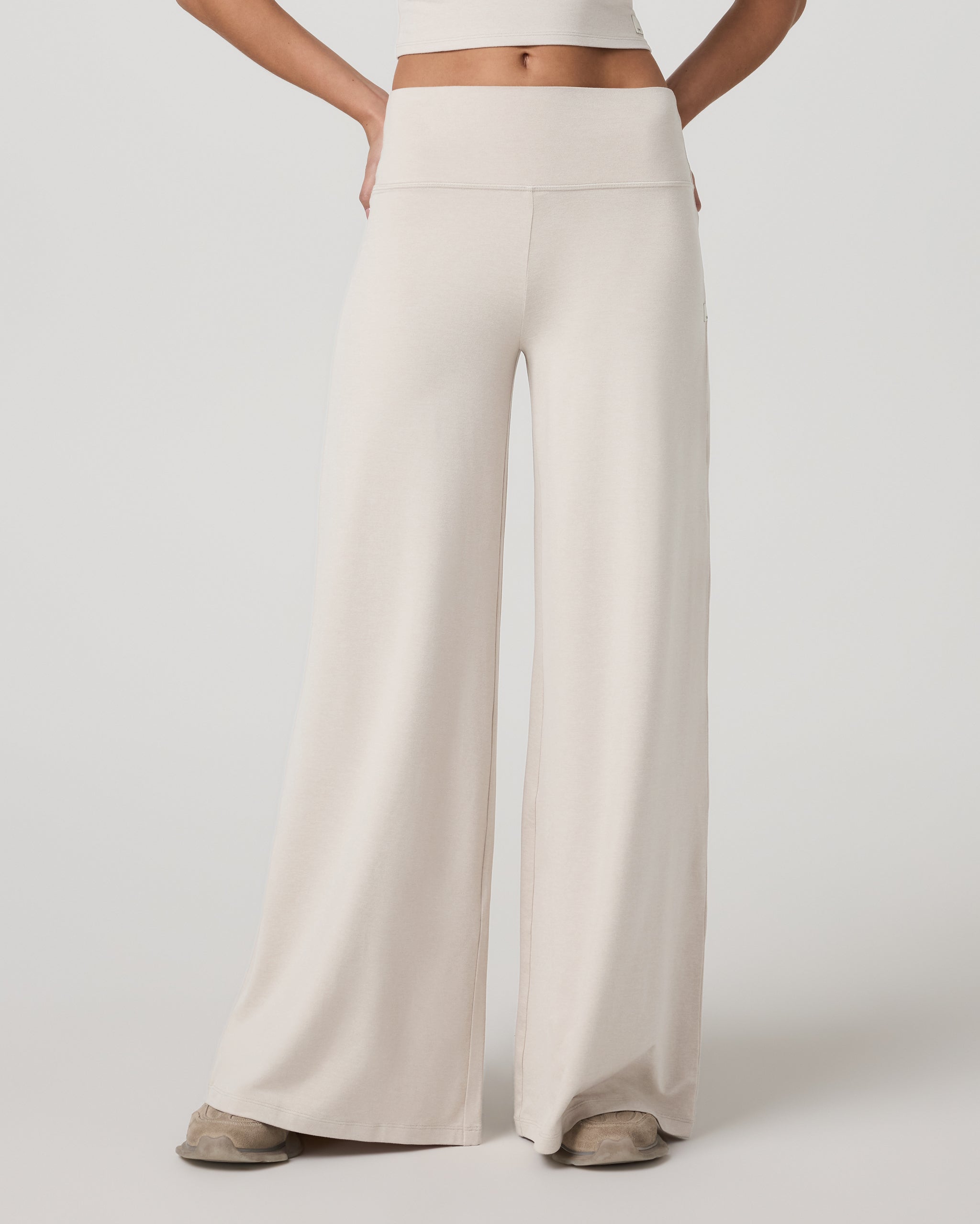 Halo Easy Wideleg Pant - Short | Ecru Heather - Image 2
